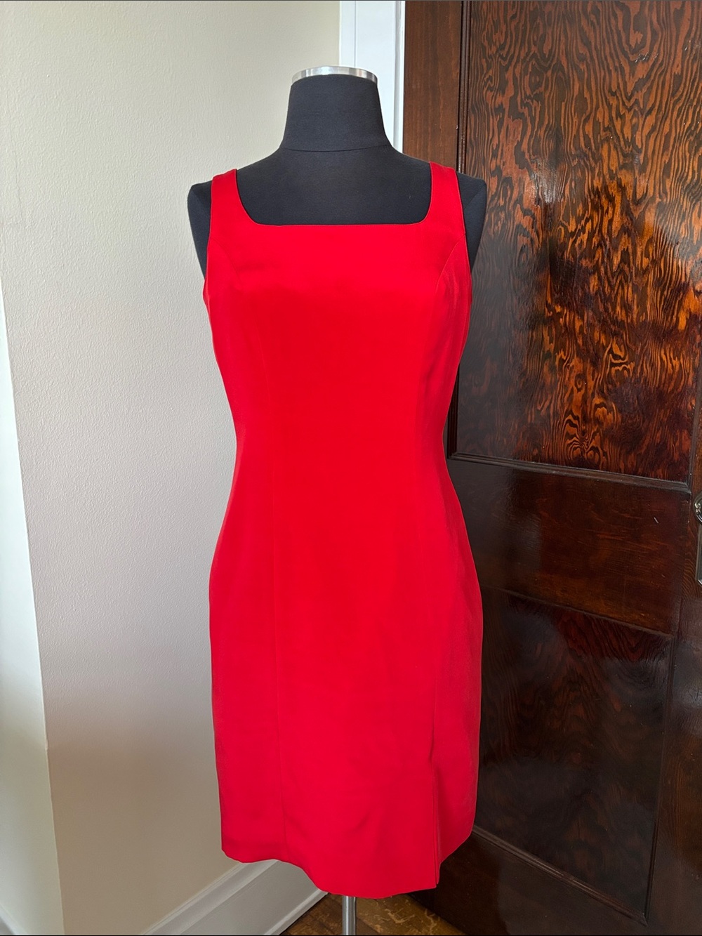 Vintage 100% Silk Red Fitted Sheath Dress Women's Elegant Square Neck 90s Flirty